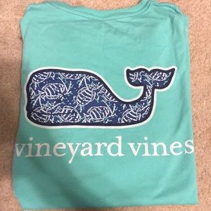 Vineyard Vines T-shirt